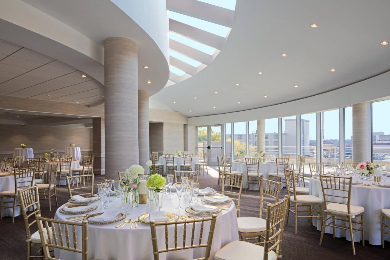 Kansas City Marriott Country Club Plaza Екстериор снимка