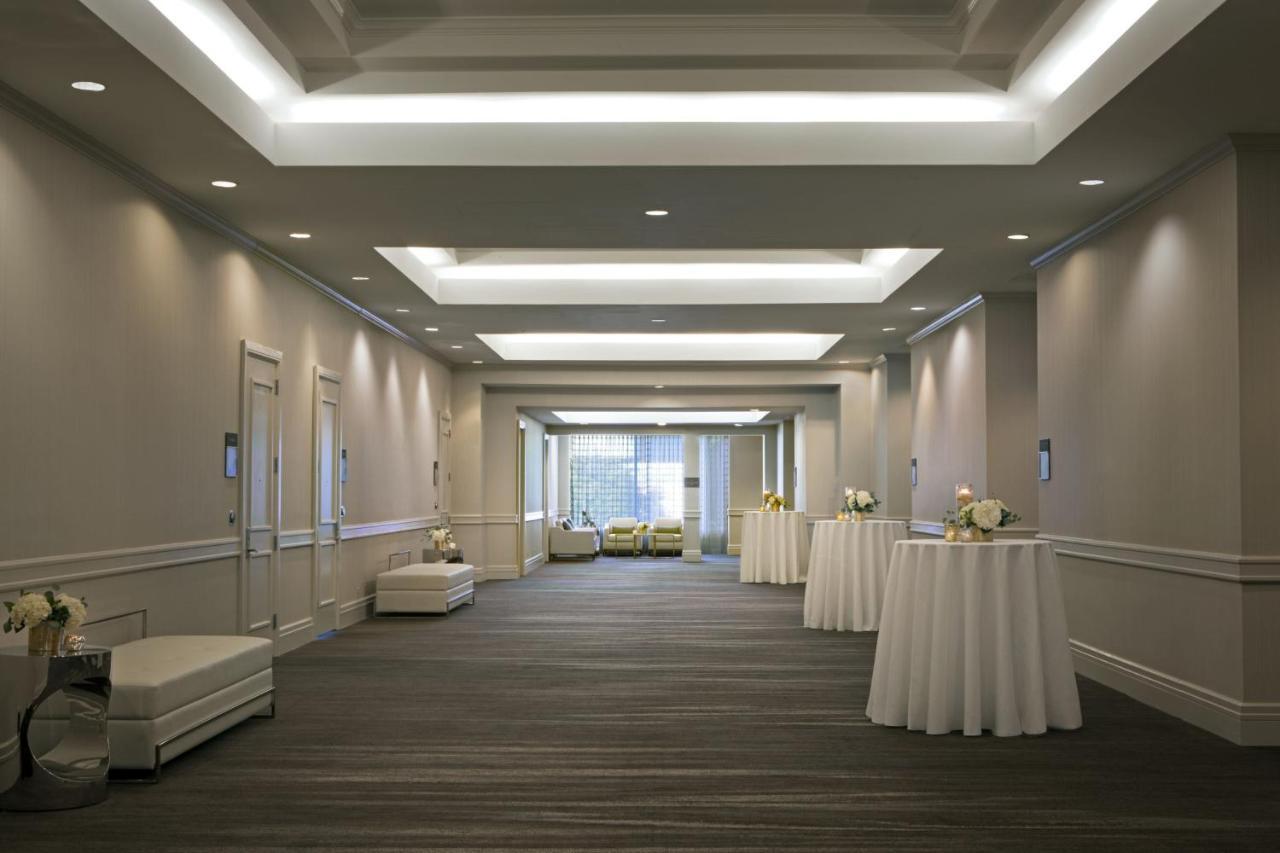 Kansas City Marriott Country Club Plaza Екстериор снимка