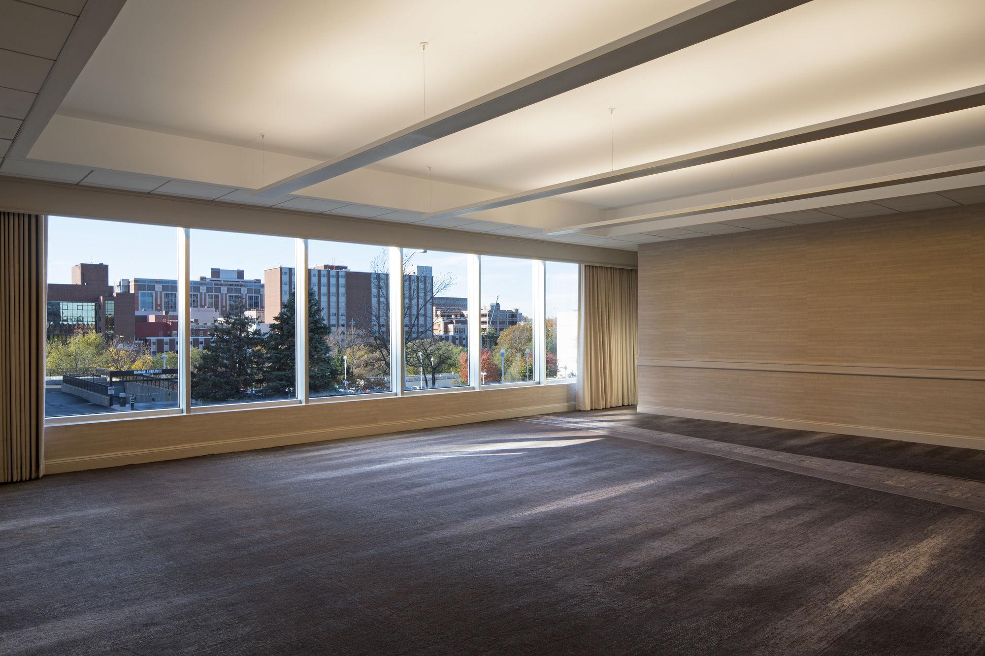 Kansas City Marriott Country Club Plaza Екстериор снимка