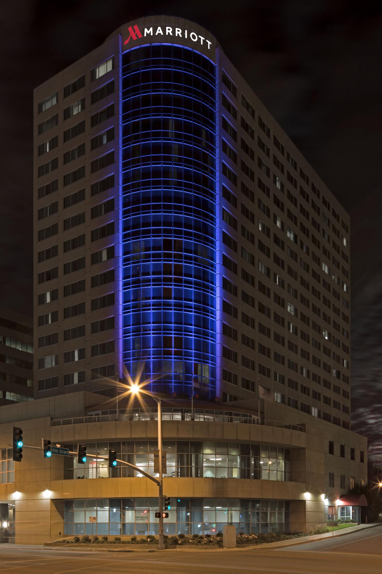 Kansas City Marriott Country Club Plaza Екстериор снимка